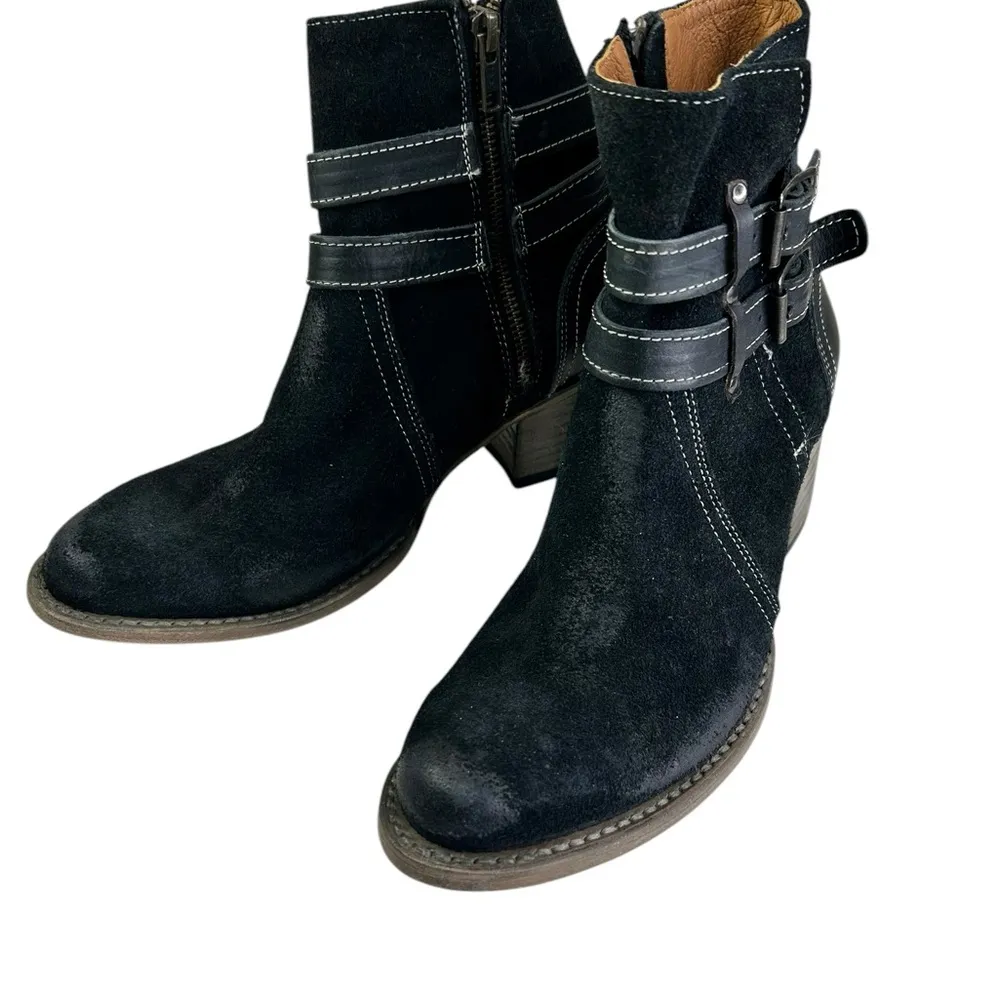 Freebird Shiloh Black Suede Leather Buckle Low Heel Booties Women 7 Distressed - Image 5