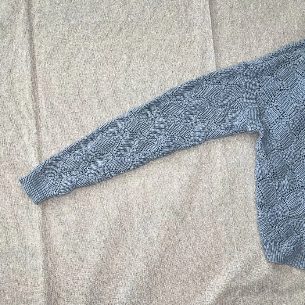 Sincerely Jules | Blue Wavy Knit Cropped Cardigan | Large - Image 5