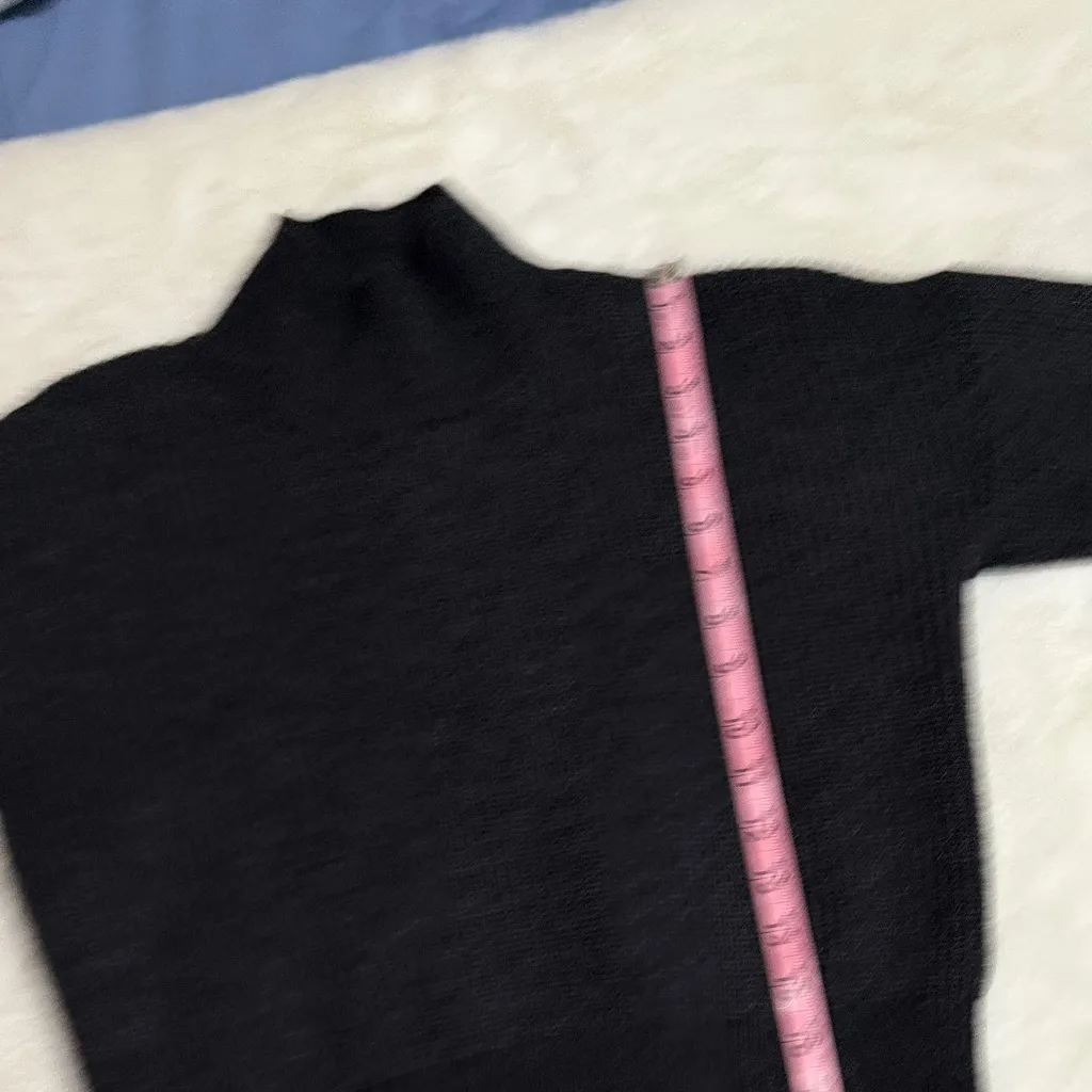 SHEIN size Large Women's Black Turtleneck Cropped Sweater - Image 5