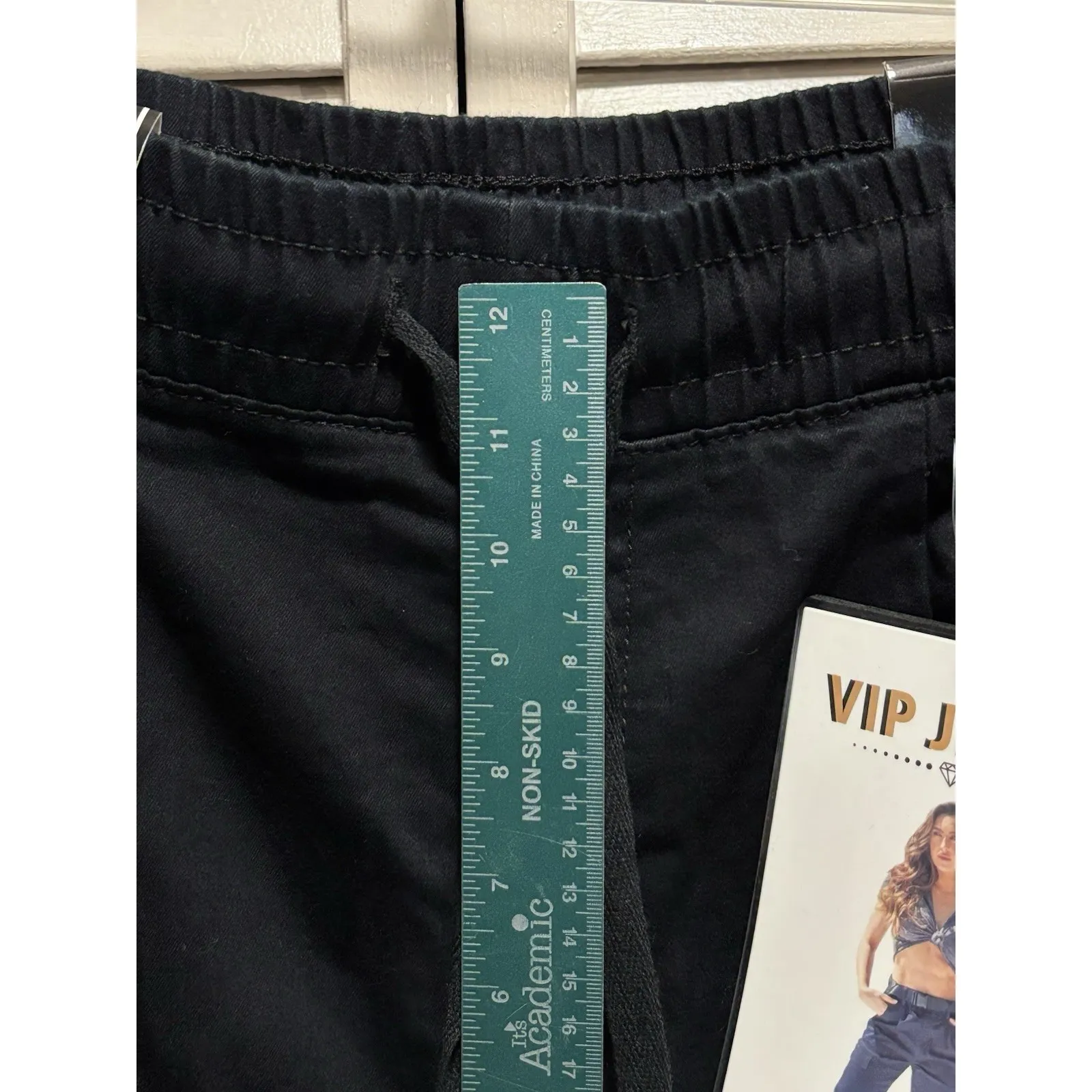 VIP Jeans Black Jogger Pants High Rise Zip Size 13/31 Pockets NWT Elastic Waist - Image 3