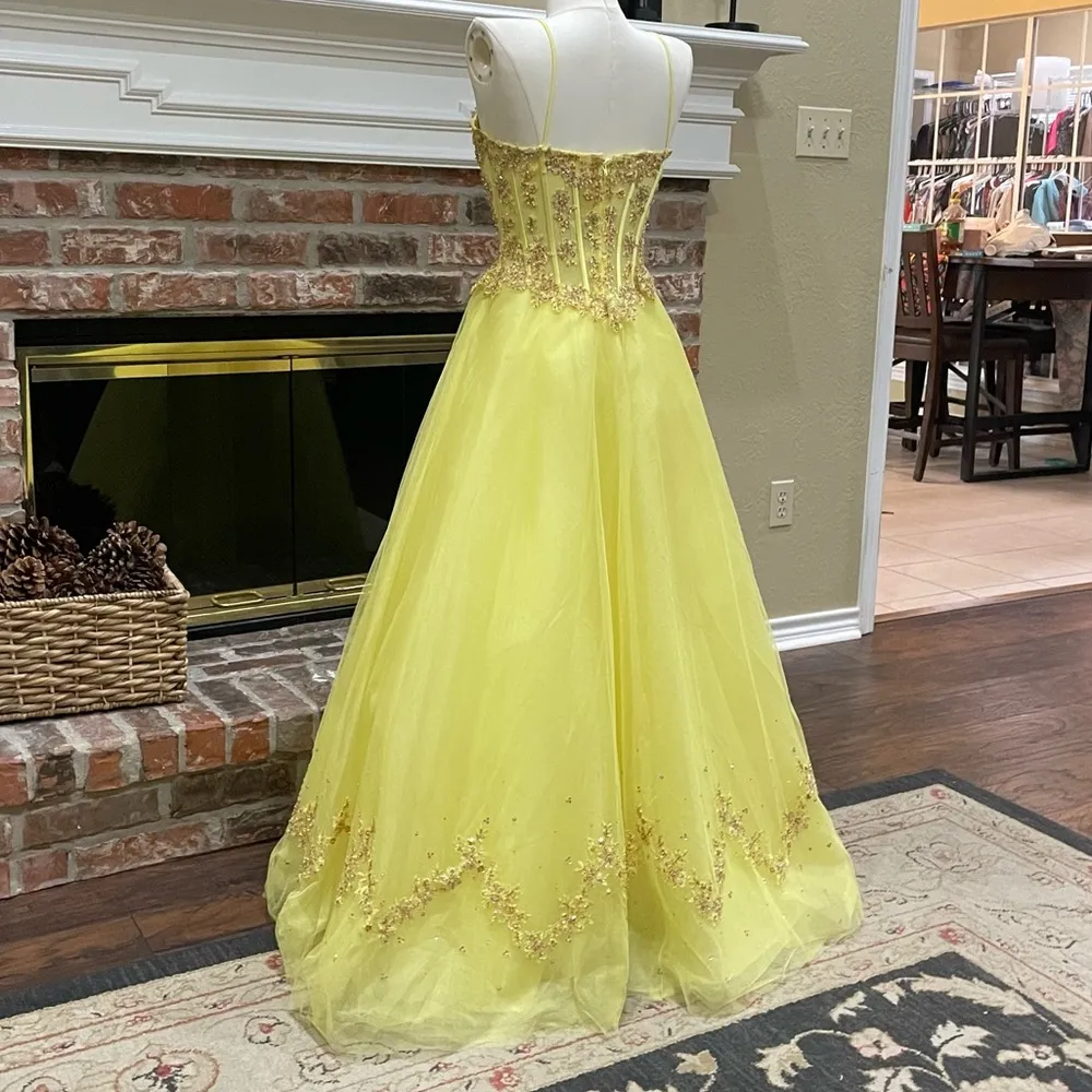 Mon Cherie yellow sequined prom homecoming bridesmaid dress / 4 / EUC (Like new) - Image 14