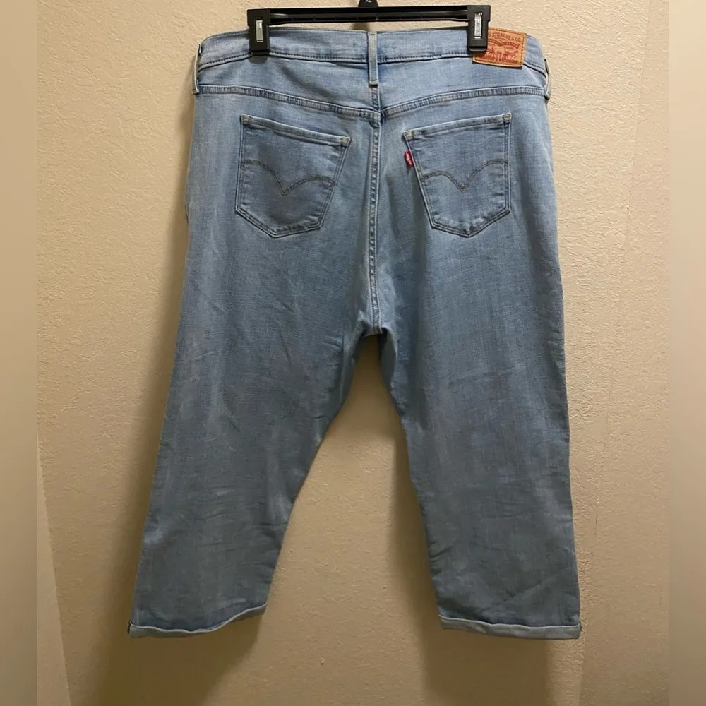 Levi's 311 Shaping Skinny Capri Mid Rise Cuffed Jeans Light Wash Size 16W - Image 10