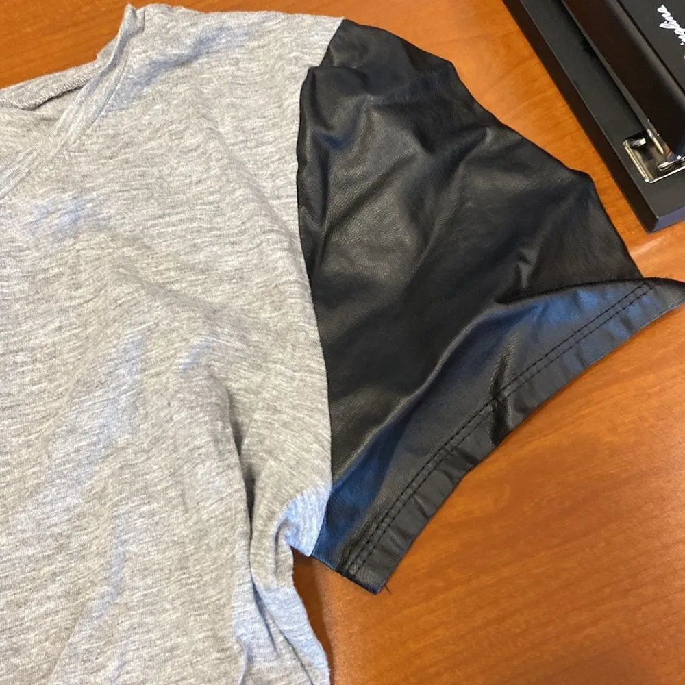 Fabletics grey top xl - Image 4