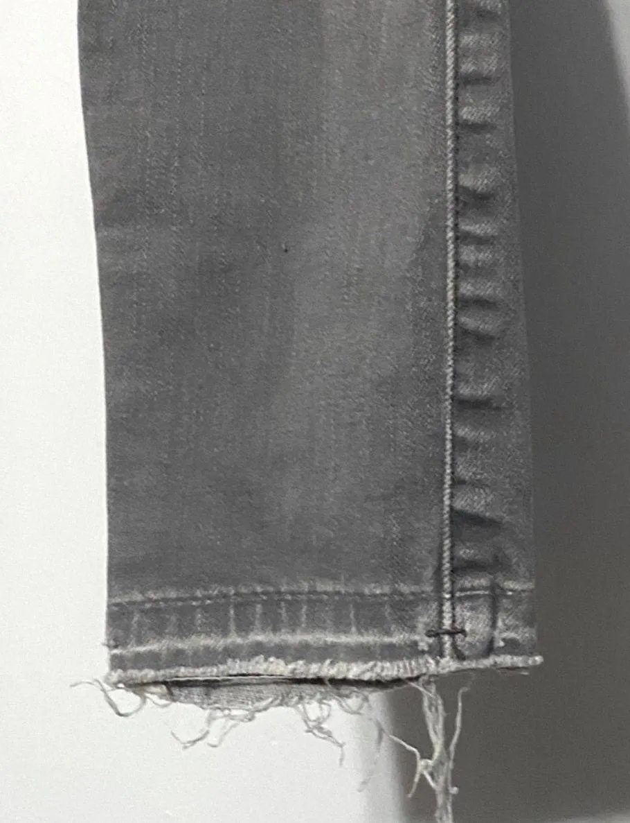 gray skinny jeans raw hem w25 l31 - Image 2