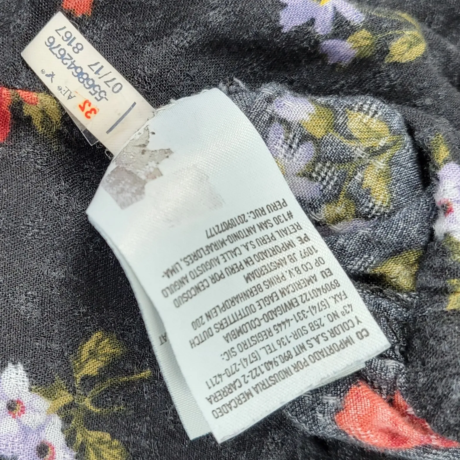 American‎ Eagle Outfitters Cropped Top Womens M Black Floral Button Ties Flowy - Image 9