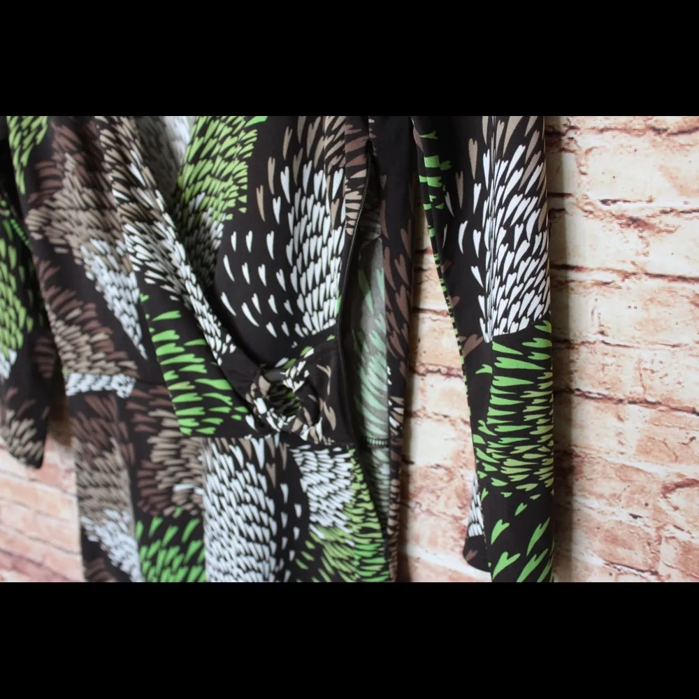 Ann Taylor LOFT | Abstract Faux Wrap V-Neck Dress - Image 9