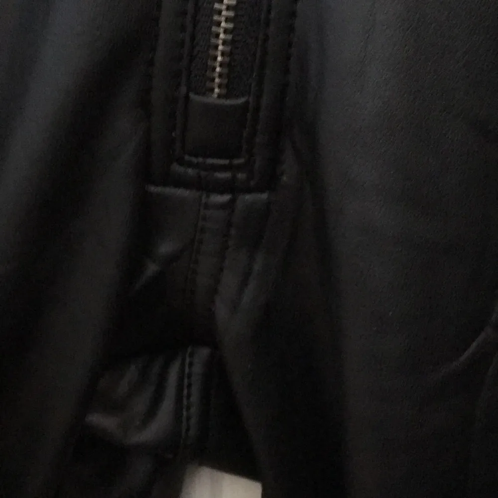 Ladies’ NWT Hue Leather-like Slacks (S) - Image 4