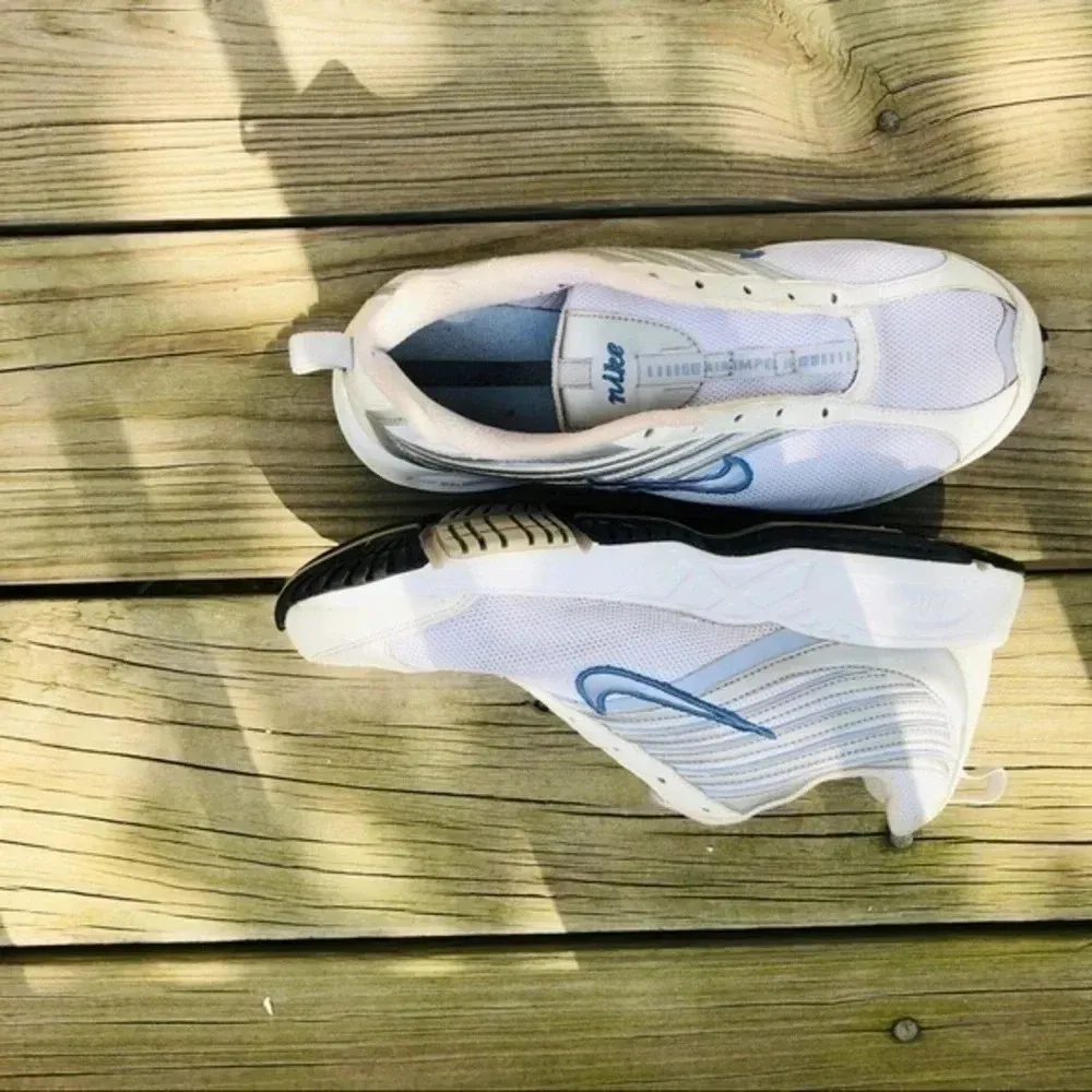 Nike women’s sneakers athletic shoes size … - Image 7