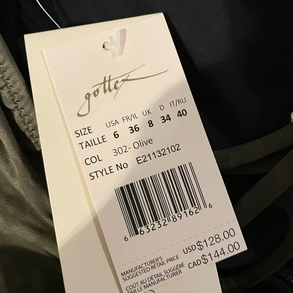 Profile by Gottex Green 6 Luminous Safari V Neck‎ One Piece - Image 9