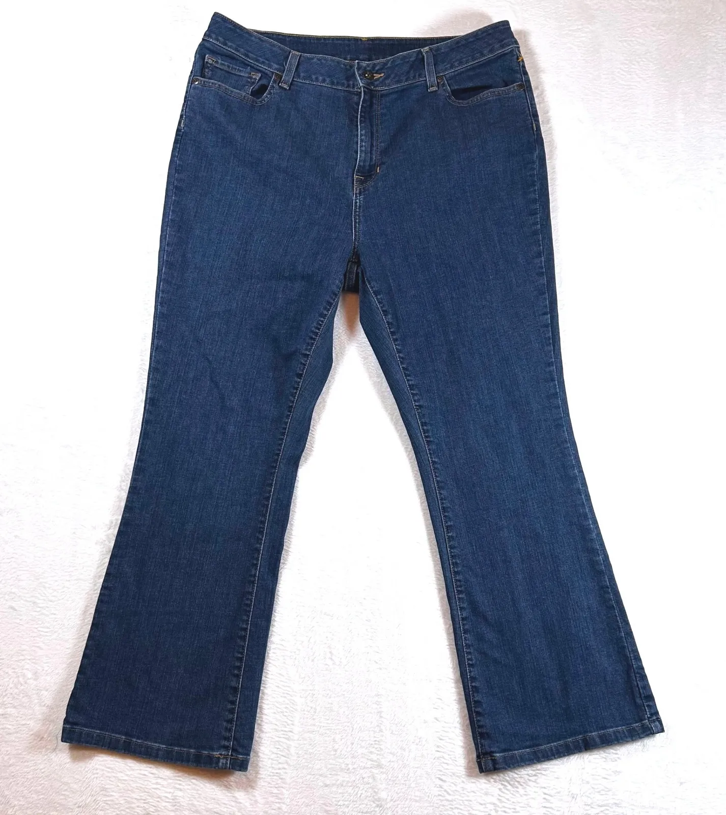 LL Bean Classic Fit Bootcut Jeans Dark Wash Denim Womens Size 16 Petite EUC Blue - Image 1