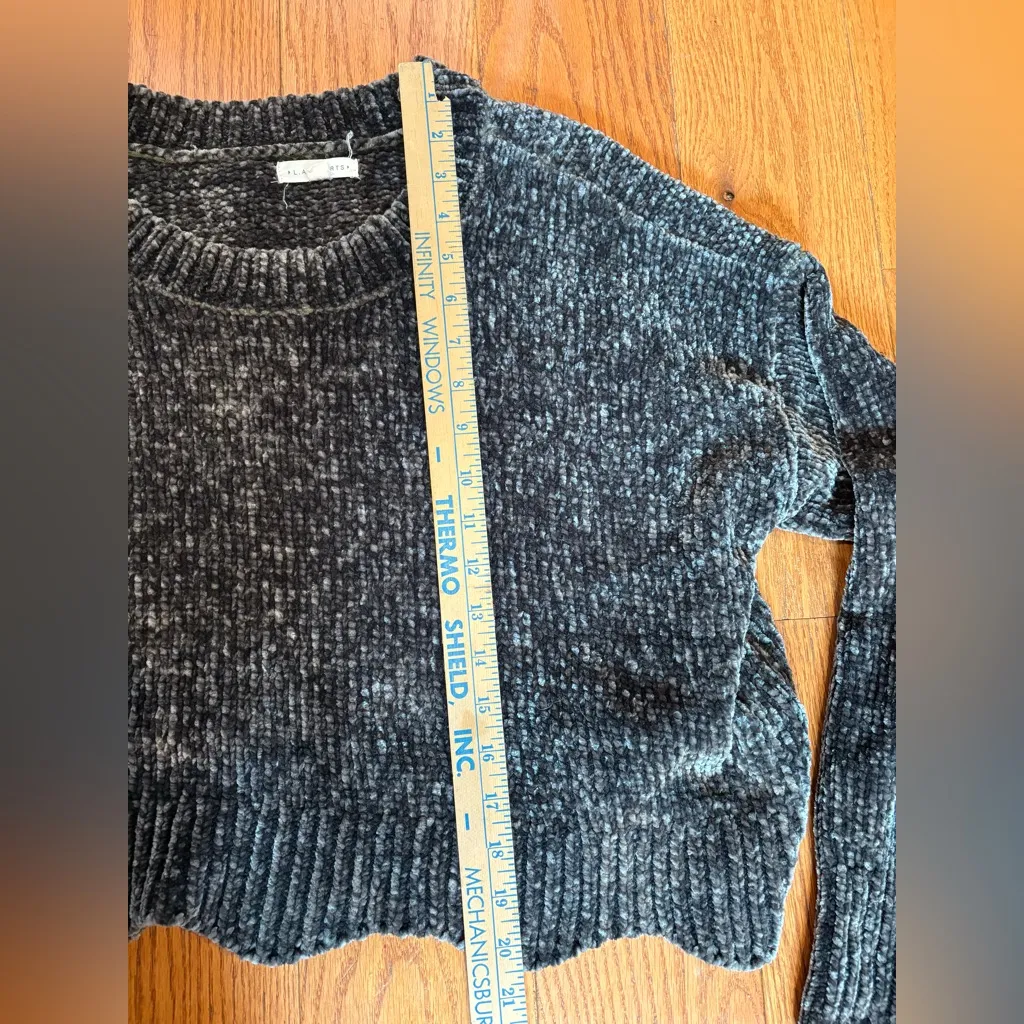 ✨ L.A. Hearts Scalloped Hem Knit Cropped Sweater – Size M - Image 2