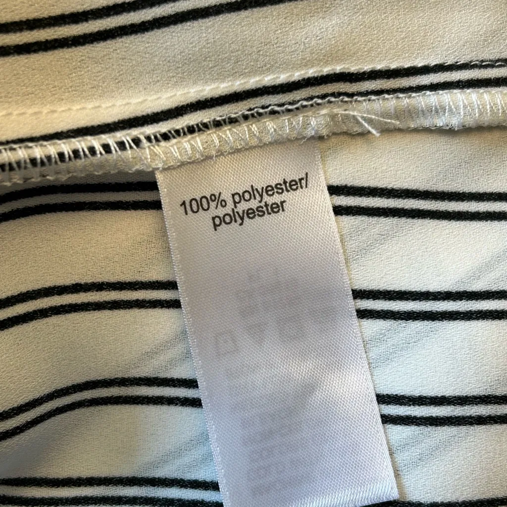 Maurices Large striped off the shoulder flowy blouse ruffle & bell sleeve NWT - Image 10