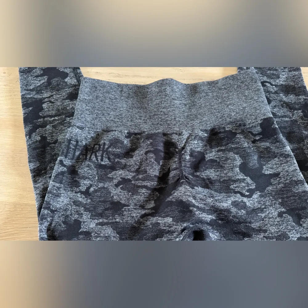 Gymshark adapt seamless camo leggings MEASUREMENTS - Image 2