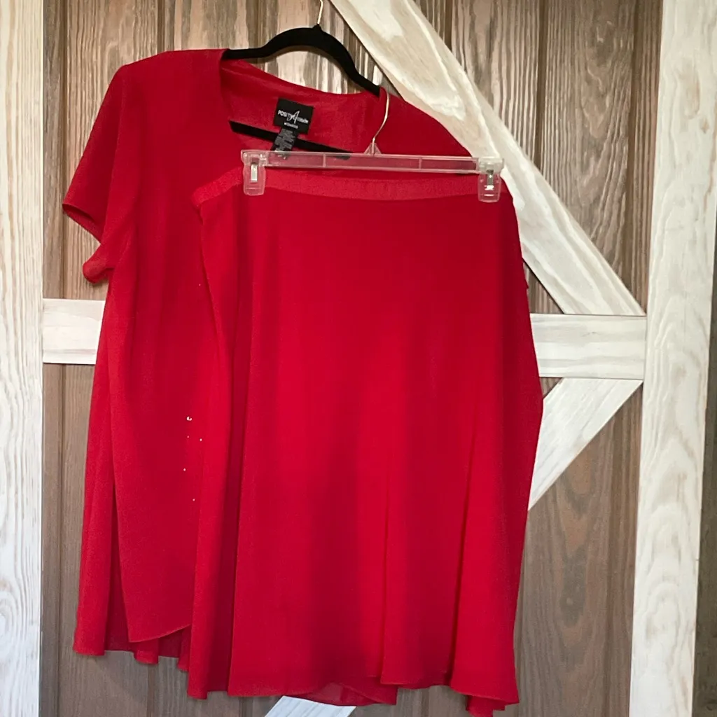 Positive Attitude Vibrant Red Two Piece Dress. Beautiful Beading. SIZE 20 - Image 3