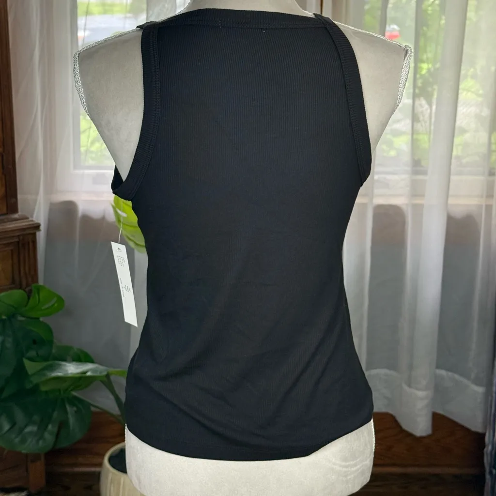 ☀️SUMMER CLEARANCE SALE☀️ Sweet Romeo Black Fitted Tank Top - Image 2