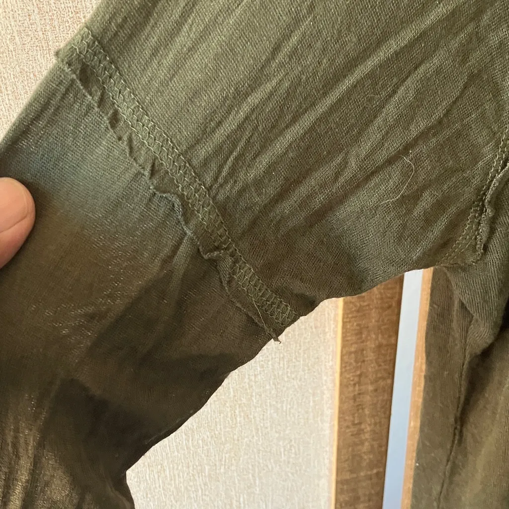 Tresics  Olive Green Tee medium - Image 10