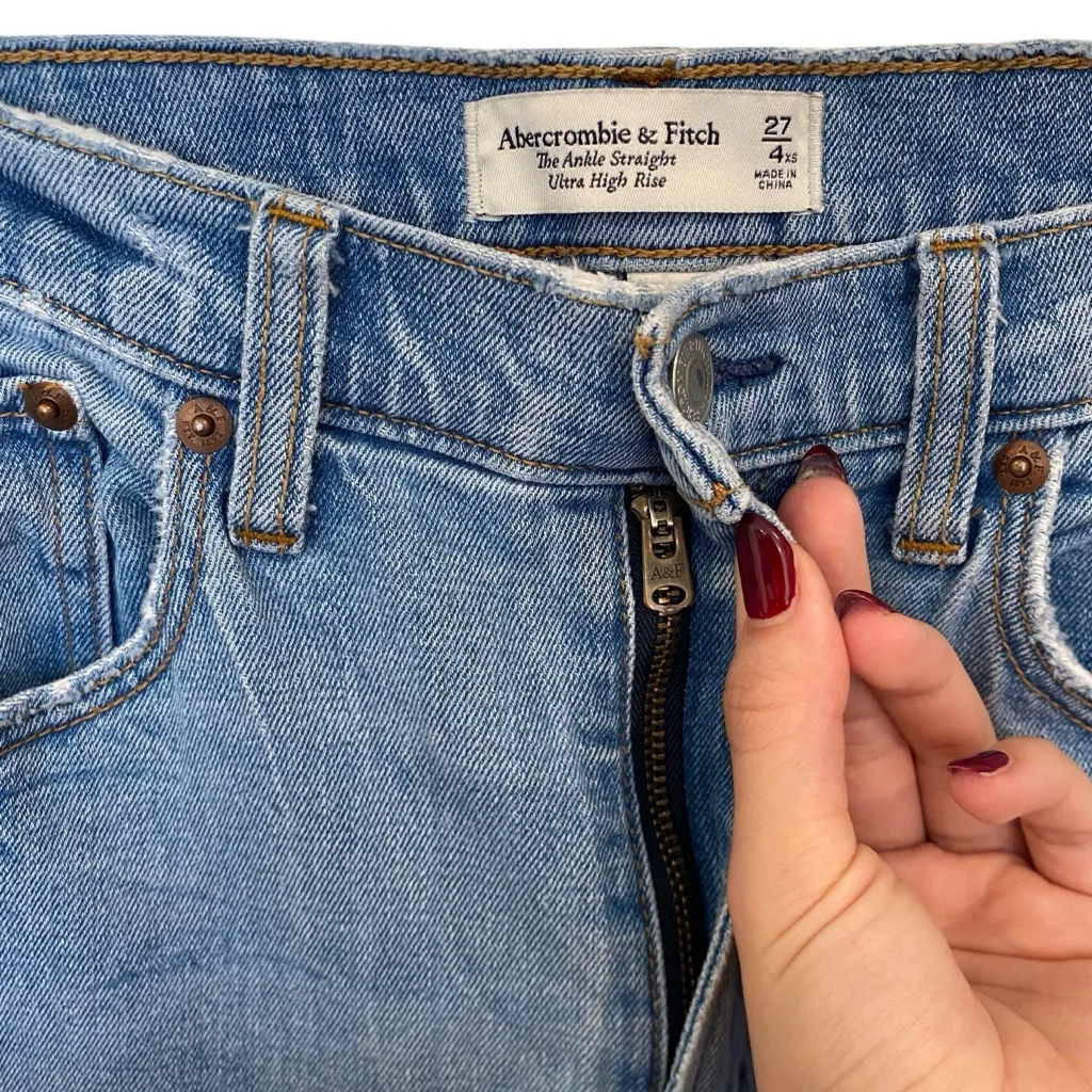 Abercrombie & Fitch The Ankle Straight Ultra High Rise Curve Love Jeans - Image 4