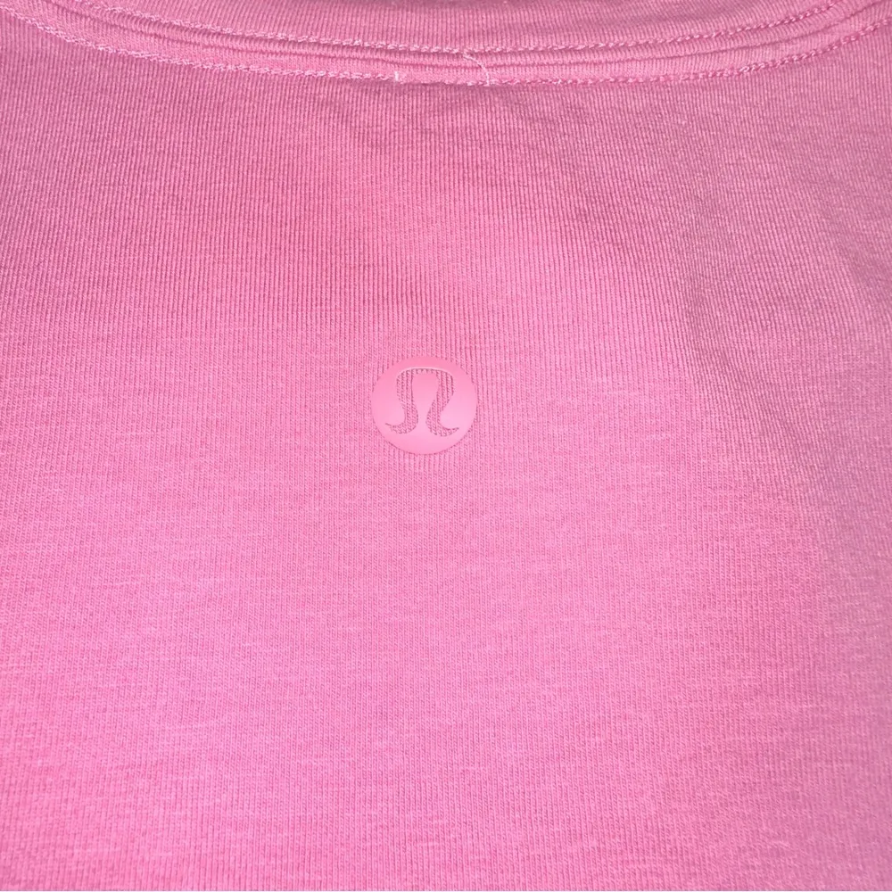 Lululemon Pink Short Sleeve Tee! - Image 4