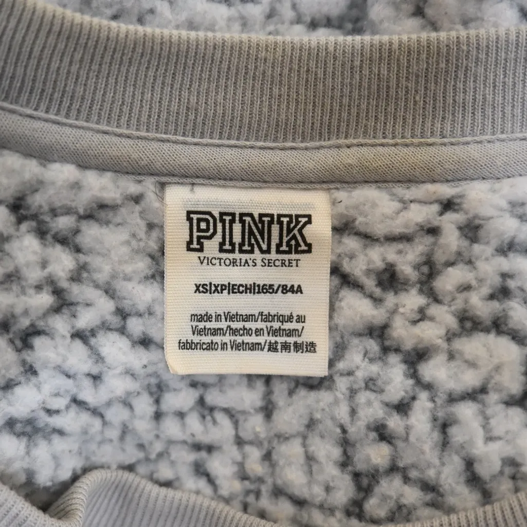 PINK Victoria's Secret Women's XS (Oversized) Ice Gray Sherpa Sweatshirt - Image 7