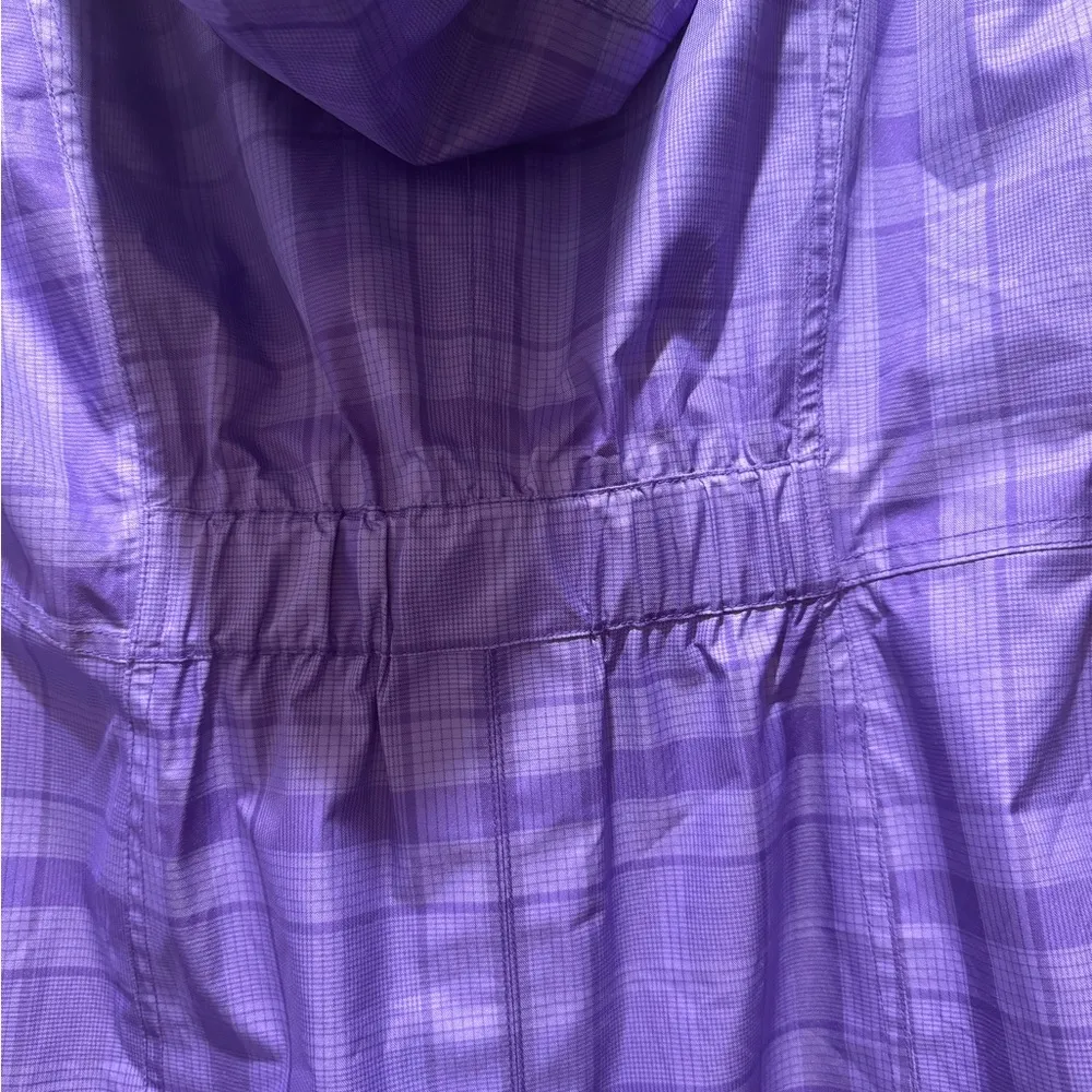 L.L. Bean Purple Plaid Hooded Rain Jacket Size M Waterproof Zip Up Size M - Image 7