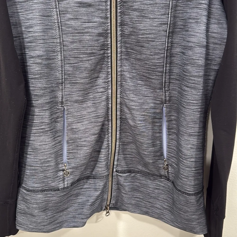 Lululemon Daily Yoga Jacket Reversible Slub Denim Polar Haze / Black Size 10 EUC - Image 6