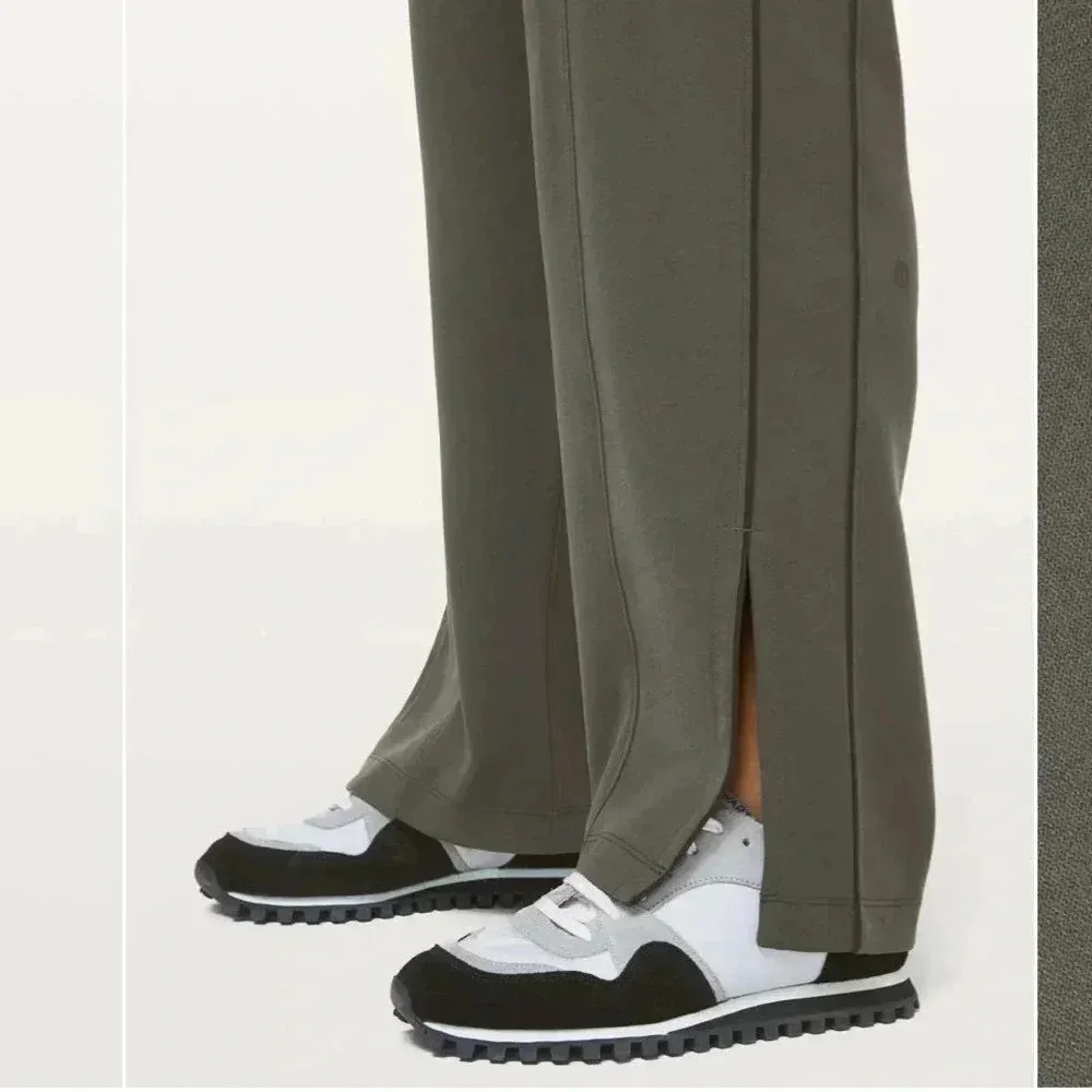 Lululemon On the Right Track Pant Size 10 Dark Olive / Black - Image 5