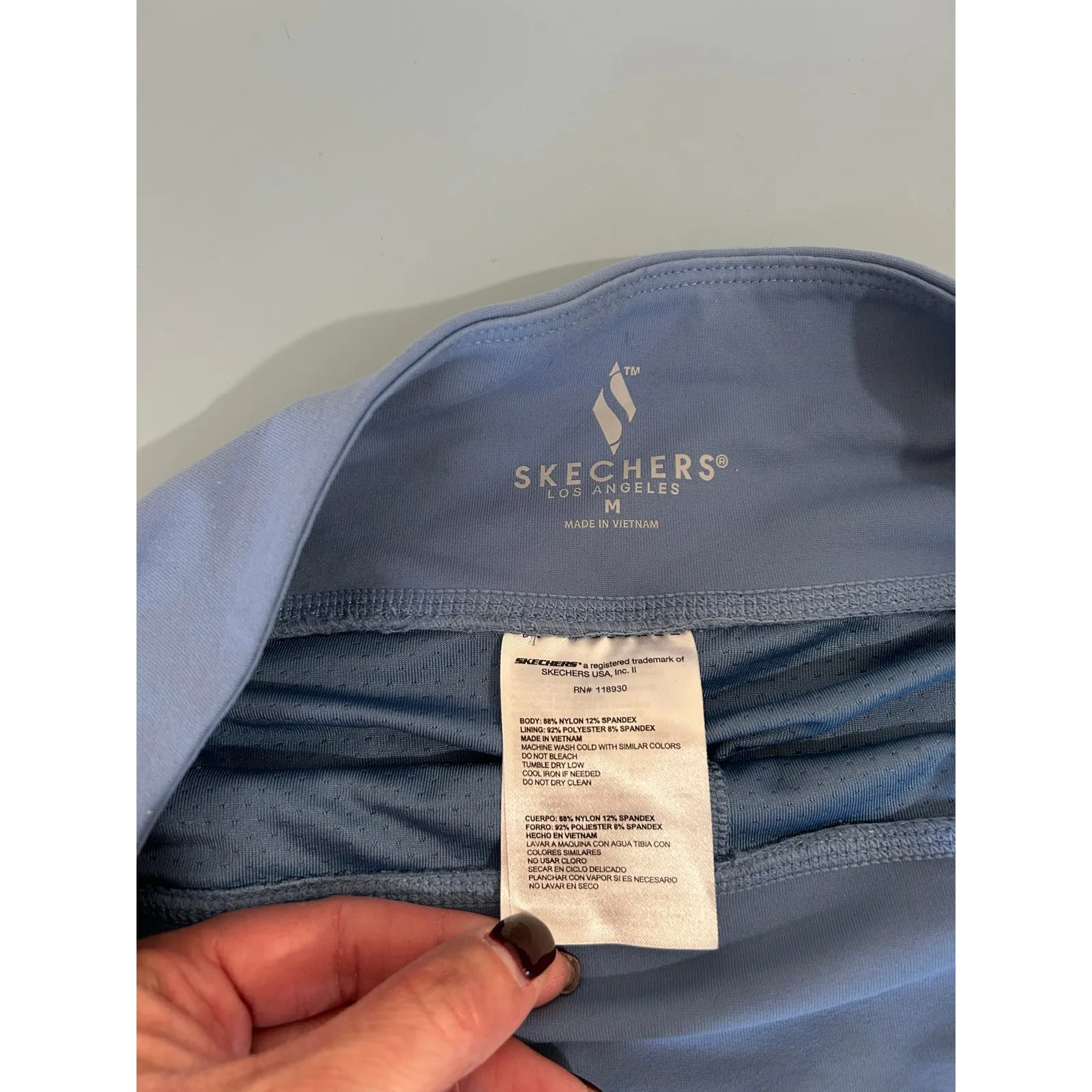 Skechers blue skirt skort size M athleisure outdoors - Image 4