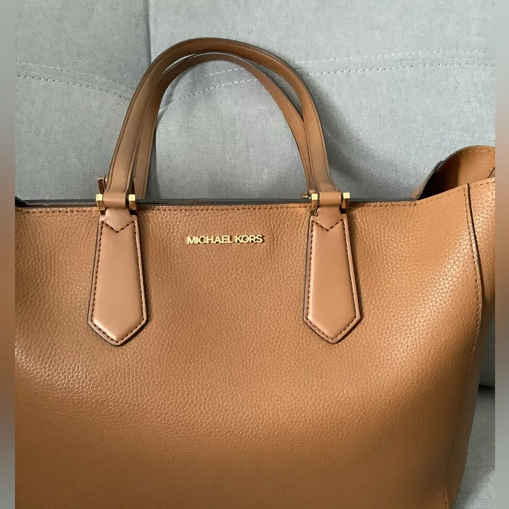 Michael Kors Kimberly tote bag 🌷🌷🌷 - Image 8