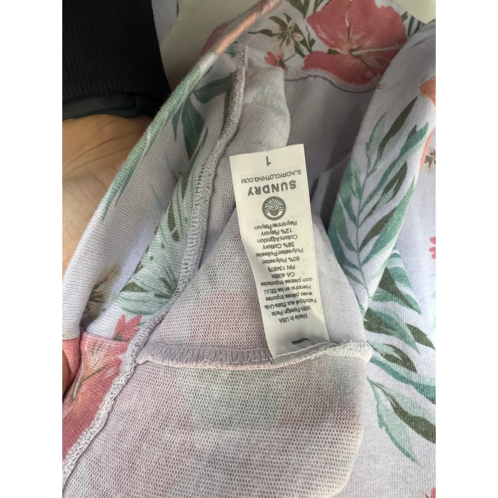 Sundry Tropical Raglan Pullover Sweatshirt in Lilac Multi Size 1 (Small) - Image 6