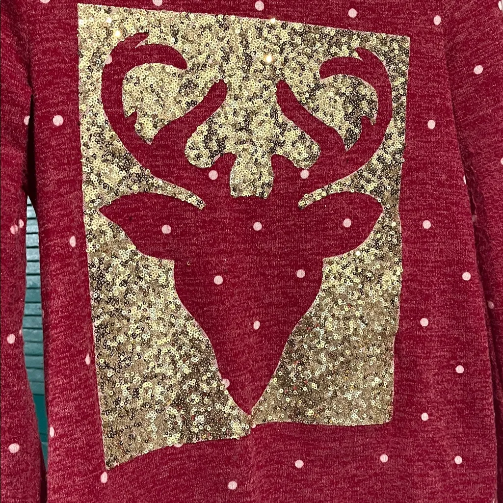 Red Sweater with Gold Reindeer Design Size undefined - Image 3