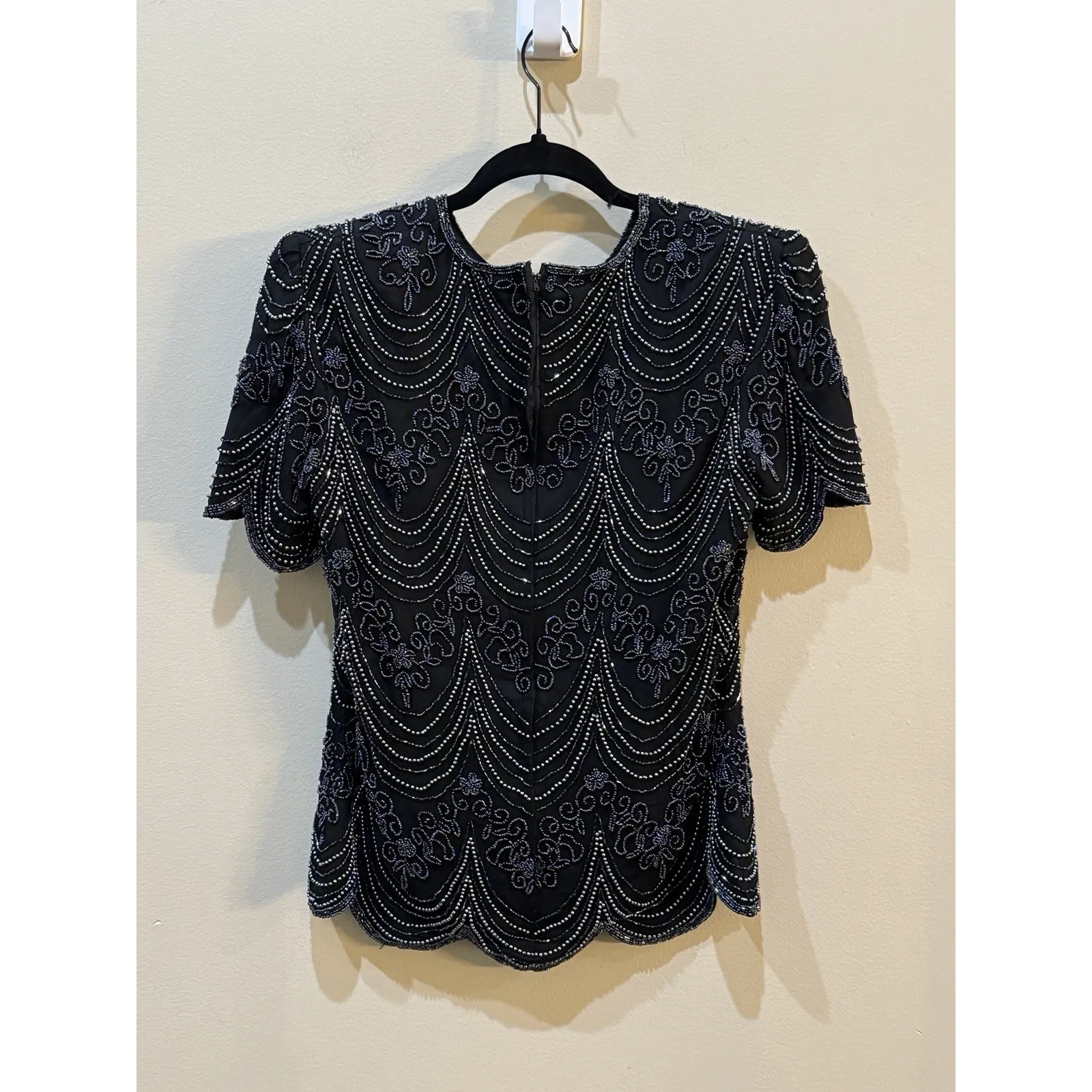Adrianna Papell Boutique Evening Black 100% Silk All Over Beaded Top Small - Image 3