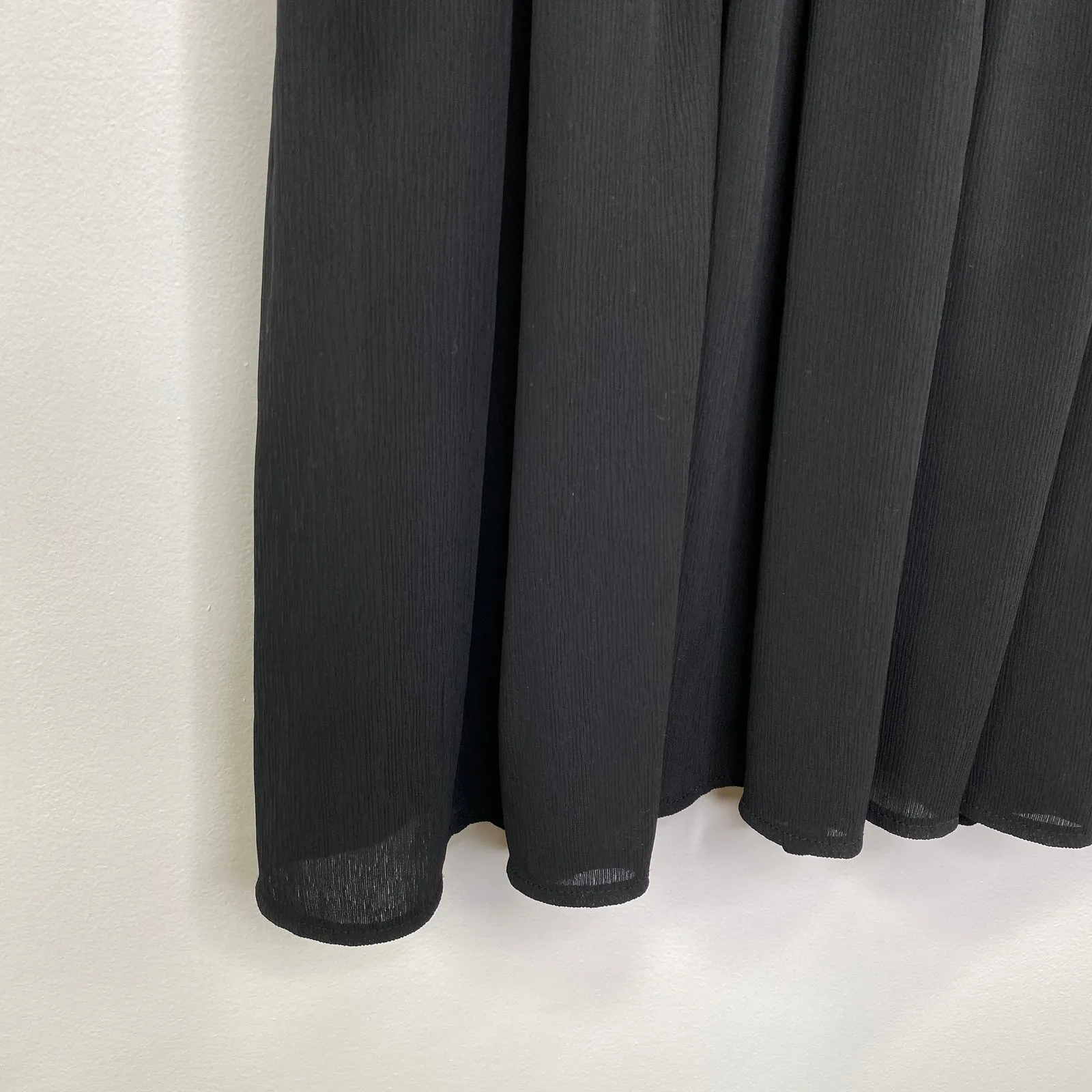 BB Dakota Black Sandrine V-Neck Mini Dress Women Size M Cocktail Party - Image 4