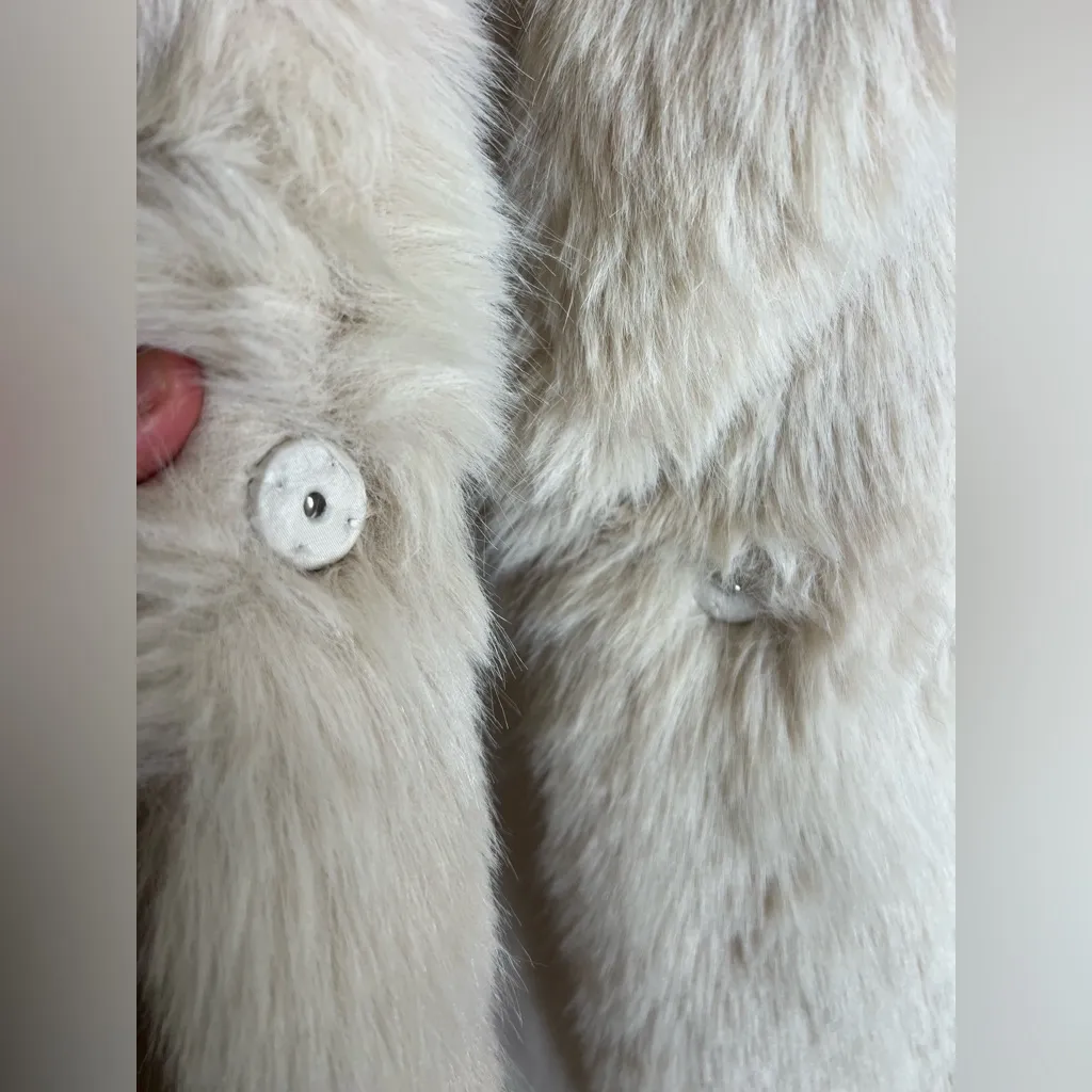 NWT Mango Oversize Faux-Fur Coat Jacket Beige Sz L - Image 3
