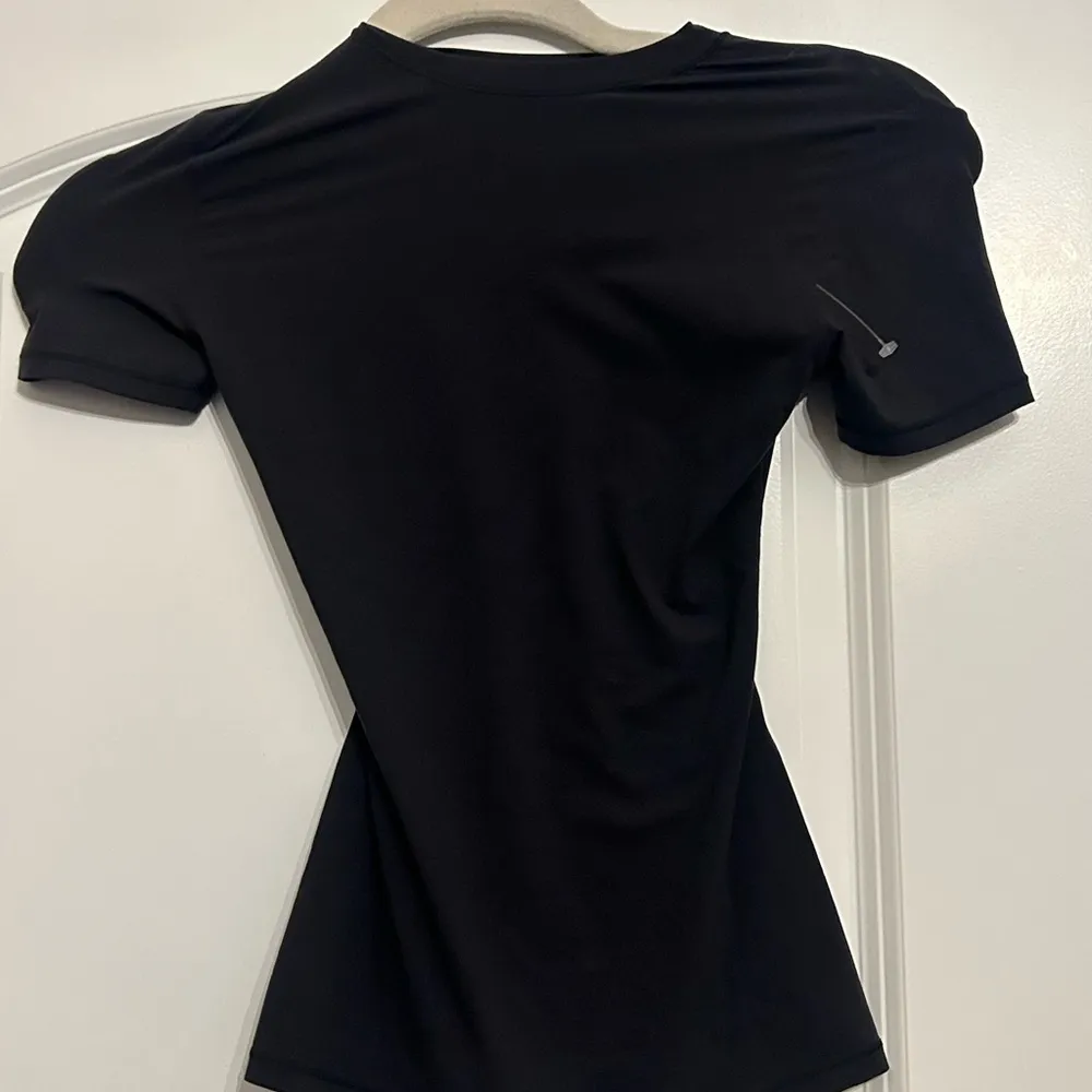 Skims Fits Everybody Tee Shirt - Image 2