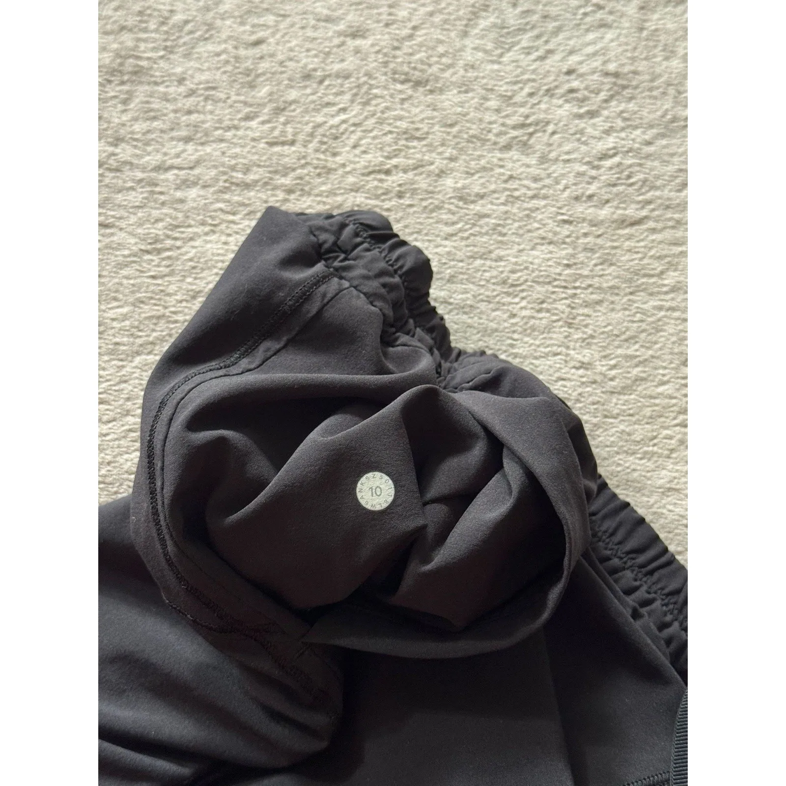 Lululemon Women's Final Play Loose Fit Cropped‎ Yoga Pants Black Size 10 - Image 3