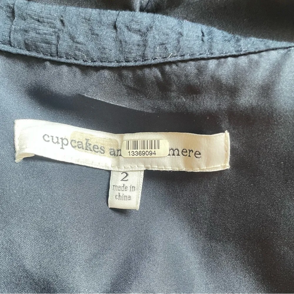 Cupcakes & Cashmere Asymmetrical Button Front Short Sleeve Fitted Mini Dress - Image 4