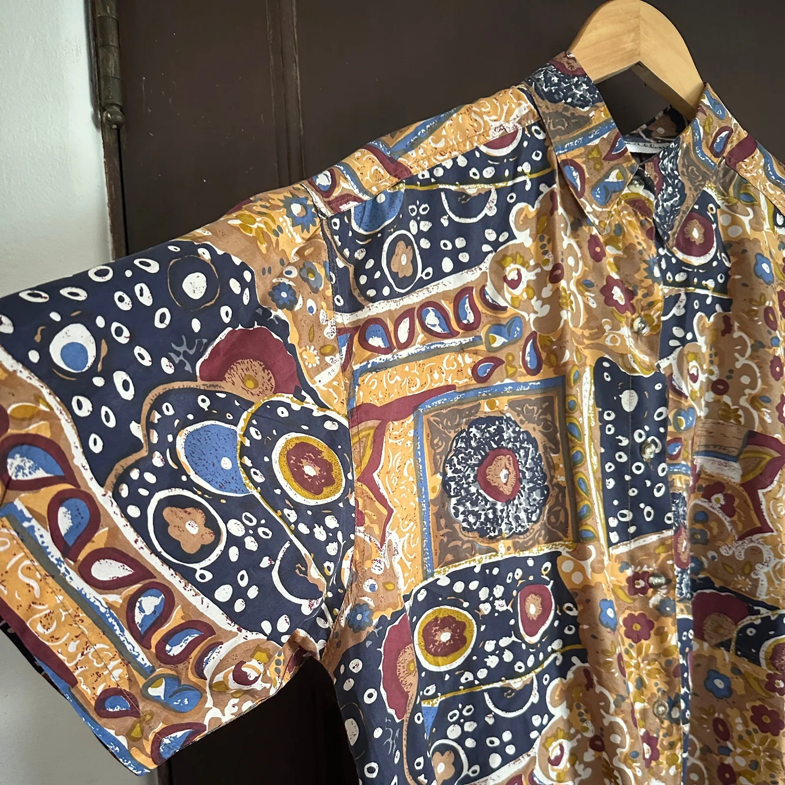 JANE ASHLEY | Blue and Tan 90s Vintage Silk Oversized Printed Blouse | Medium - Image 3
