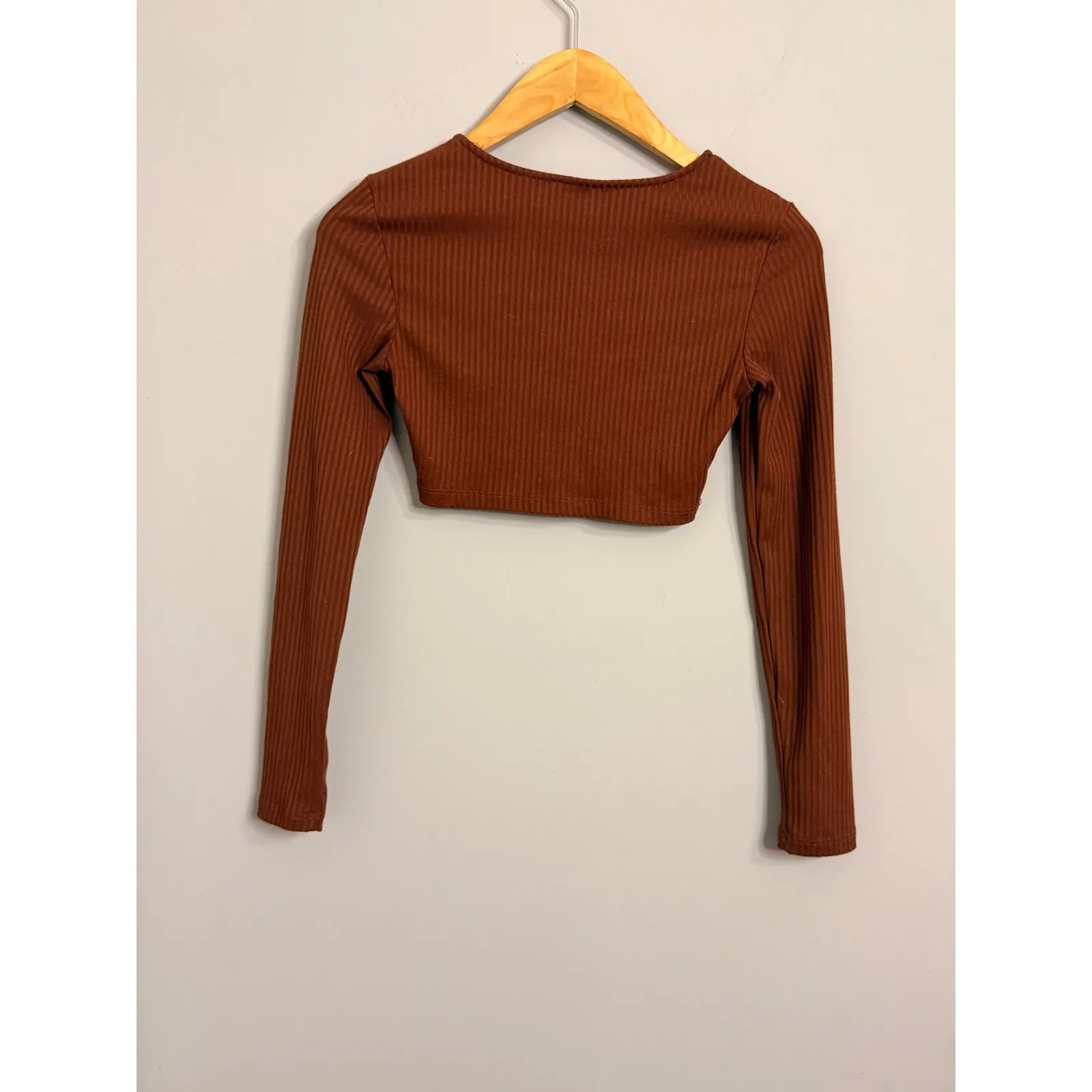 Princess Polly Ribbed Brown Twist Front Long Sleeve Crop Top Size US 2 - Image 3