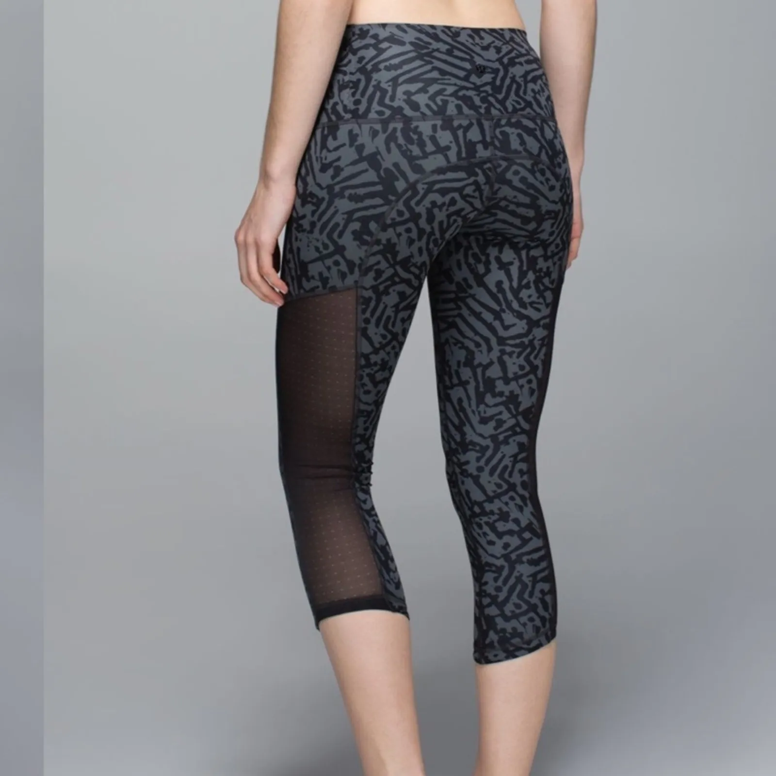 Lululemon Hot To Street Crop Leggings - Biggie Brushed Animal Coal Black 4 - Image 2