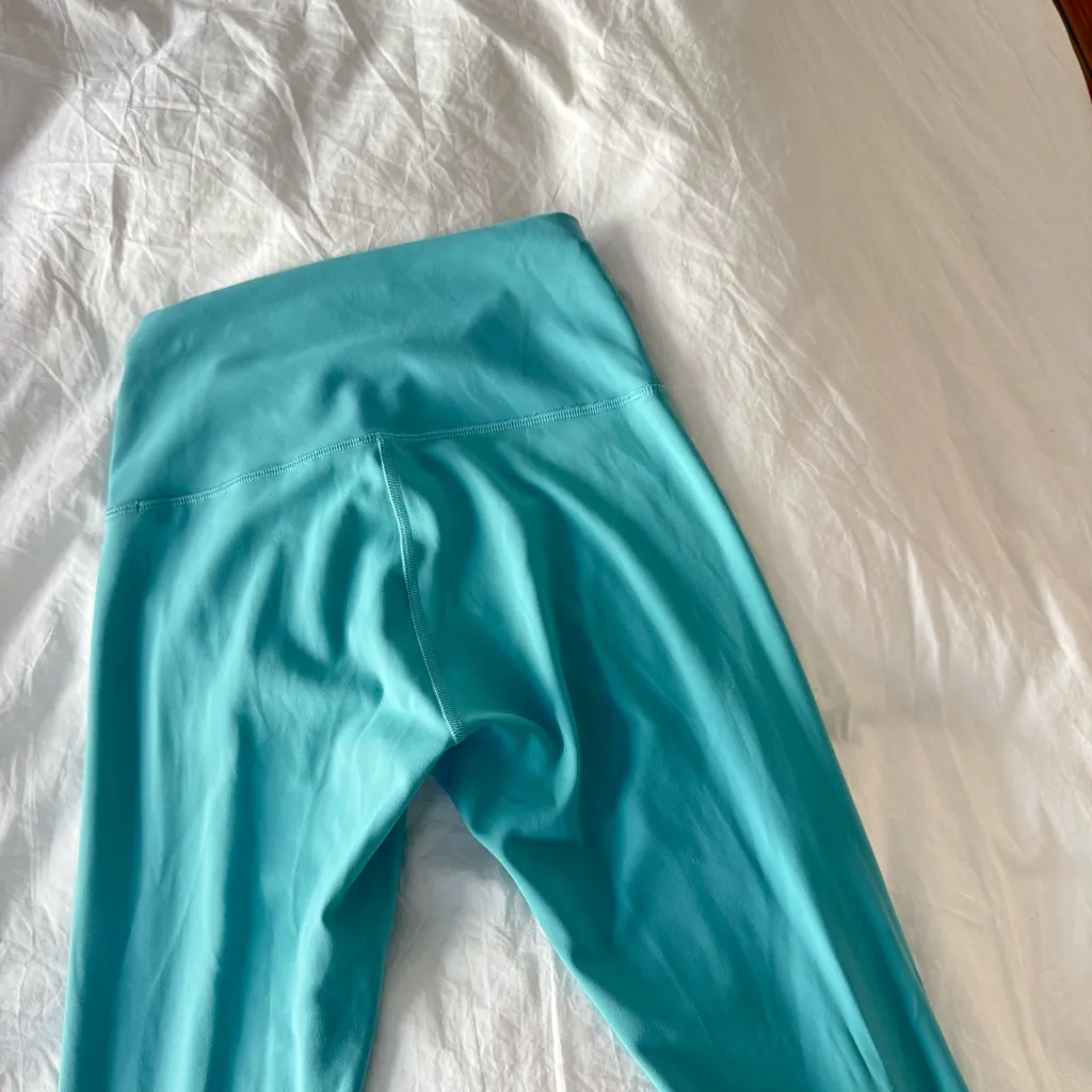 Lululemon Aqua Blue High-Waisted Leggings - Image 6