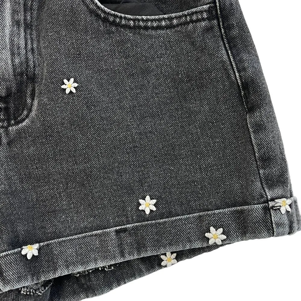 PacSun SZ 25 Jean Mom Shorts Floral Daisy Embroidered Cuffed Pocket Zip-Fly Gray - Image 2