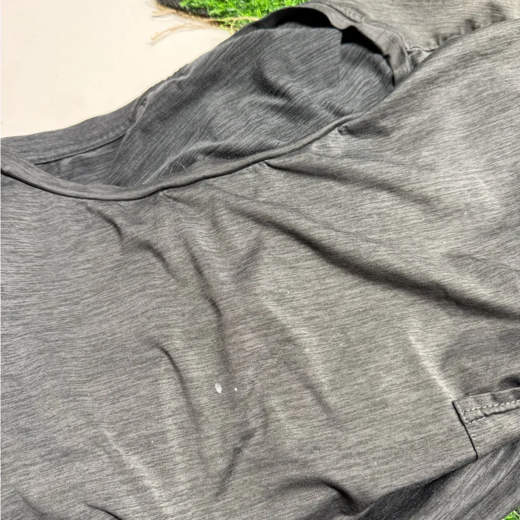 Vuori Oversized Pocket Tee - Image 5