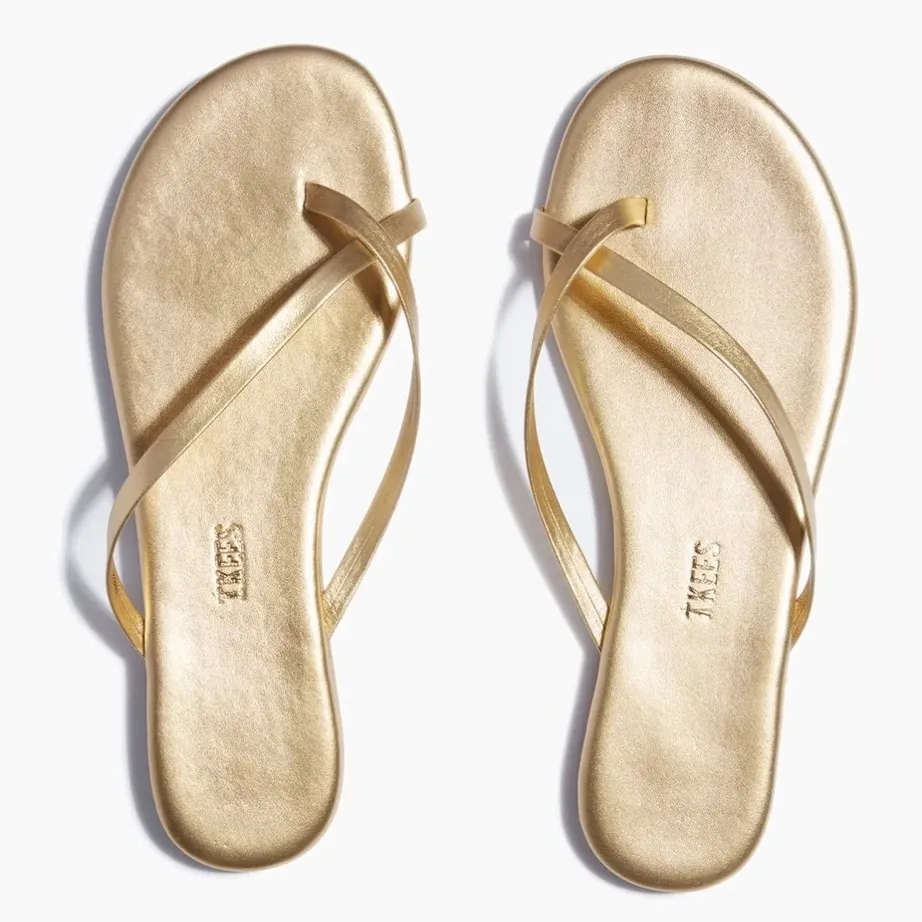 TKEES Riley Blink Sandals Metallic gold flip flops NEW Size 7 - Image 10