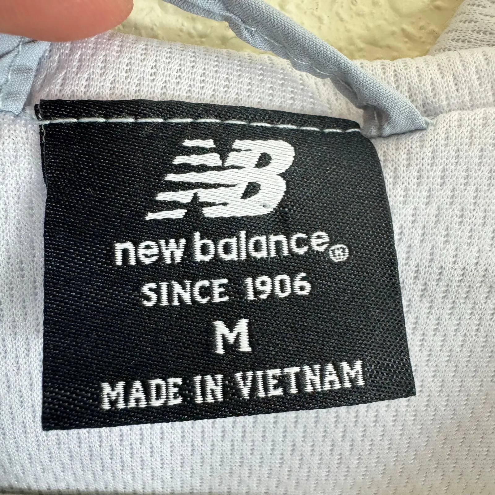 New Balance Gray Full Zip Hooded Lined Windbreaker Jacket Pockets Women's Size M - Image 7