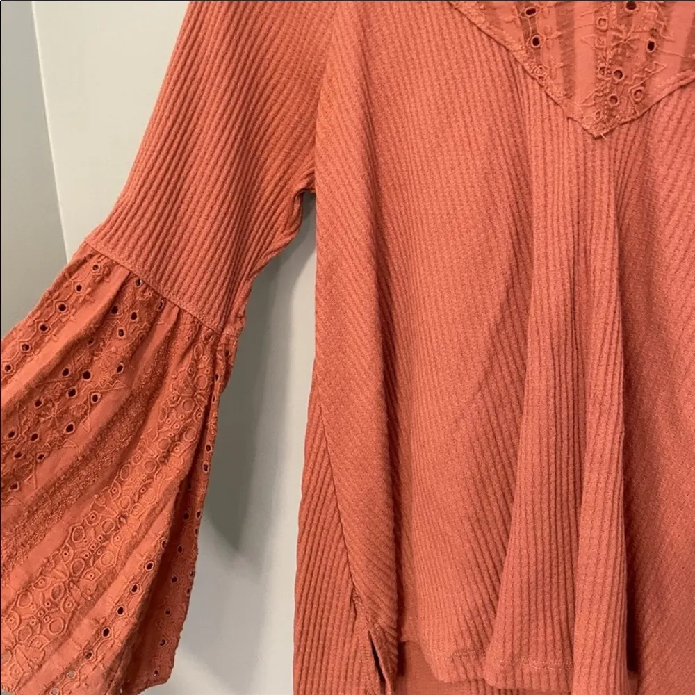 Free people blush pink mauve salmon boho bell sleeve dress shirt top size small! - Image 7