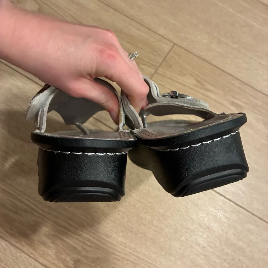 Alegria Women’s Codi COD-886 Silver Adjustable Leather Sandal Size 36/6-6.5 US - Image 7