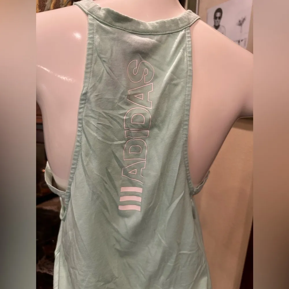 EUC ADIDAS  MINT COLOR WONAN CUTOFF YOGA OR GYM TANK TOP - Image 5