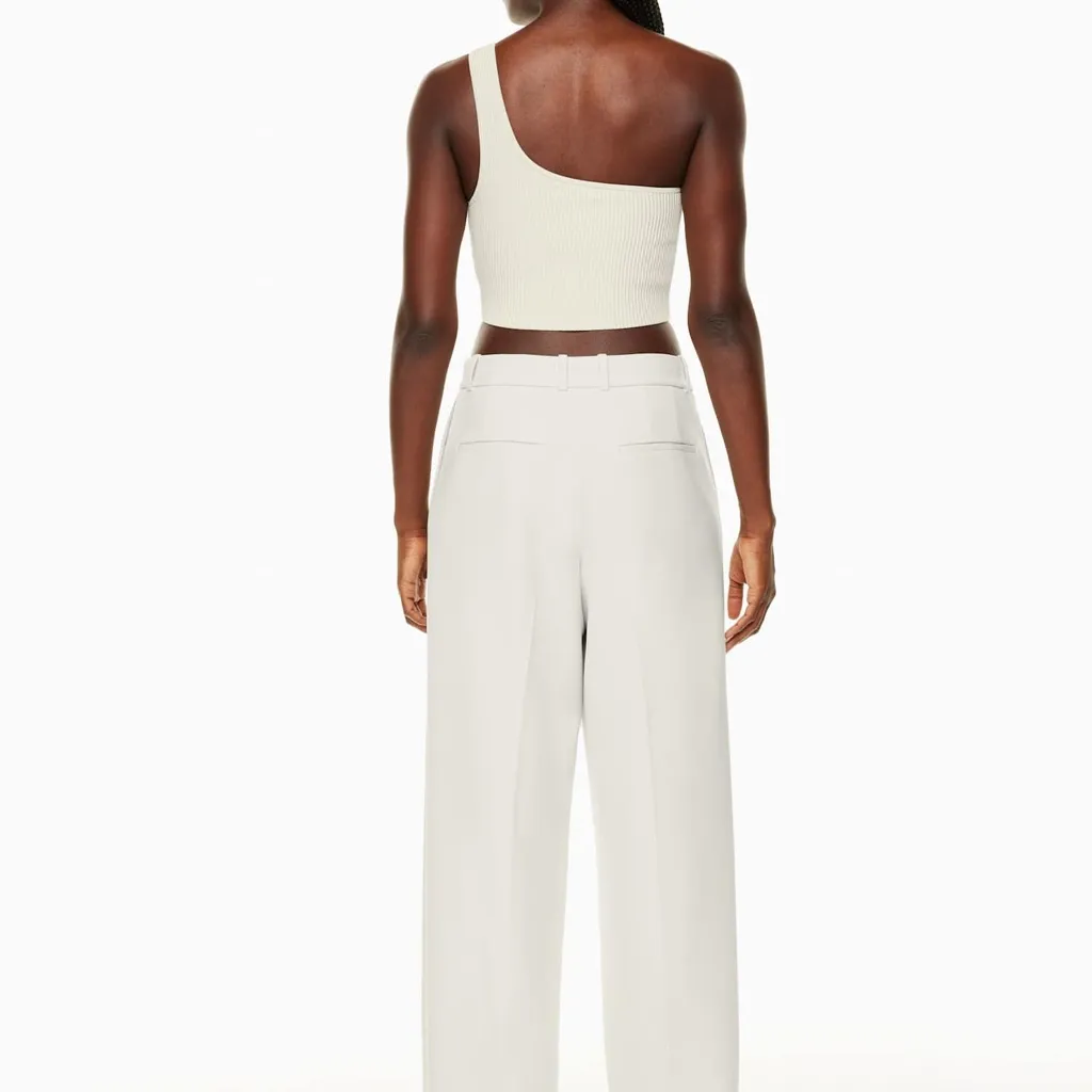 Babaton Aritzia NWT Sculpt Knit OneShoulder Cropped Tank Womens Small MattePearl - Image 4