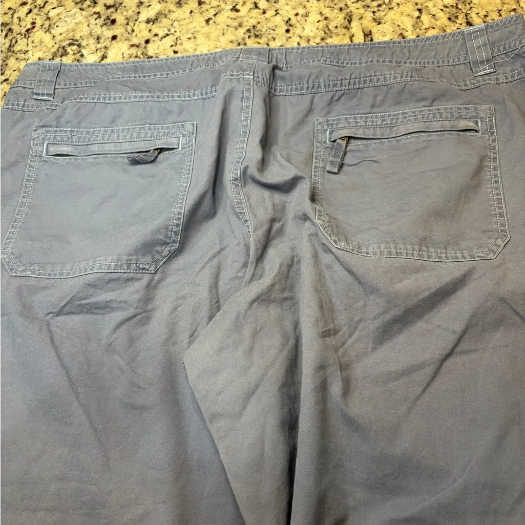 Old Navy Light Blue Cotton Cropped Pants - Image 7