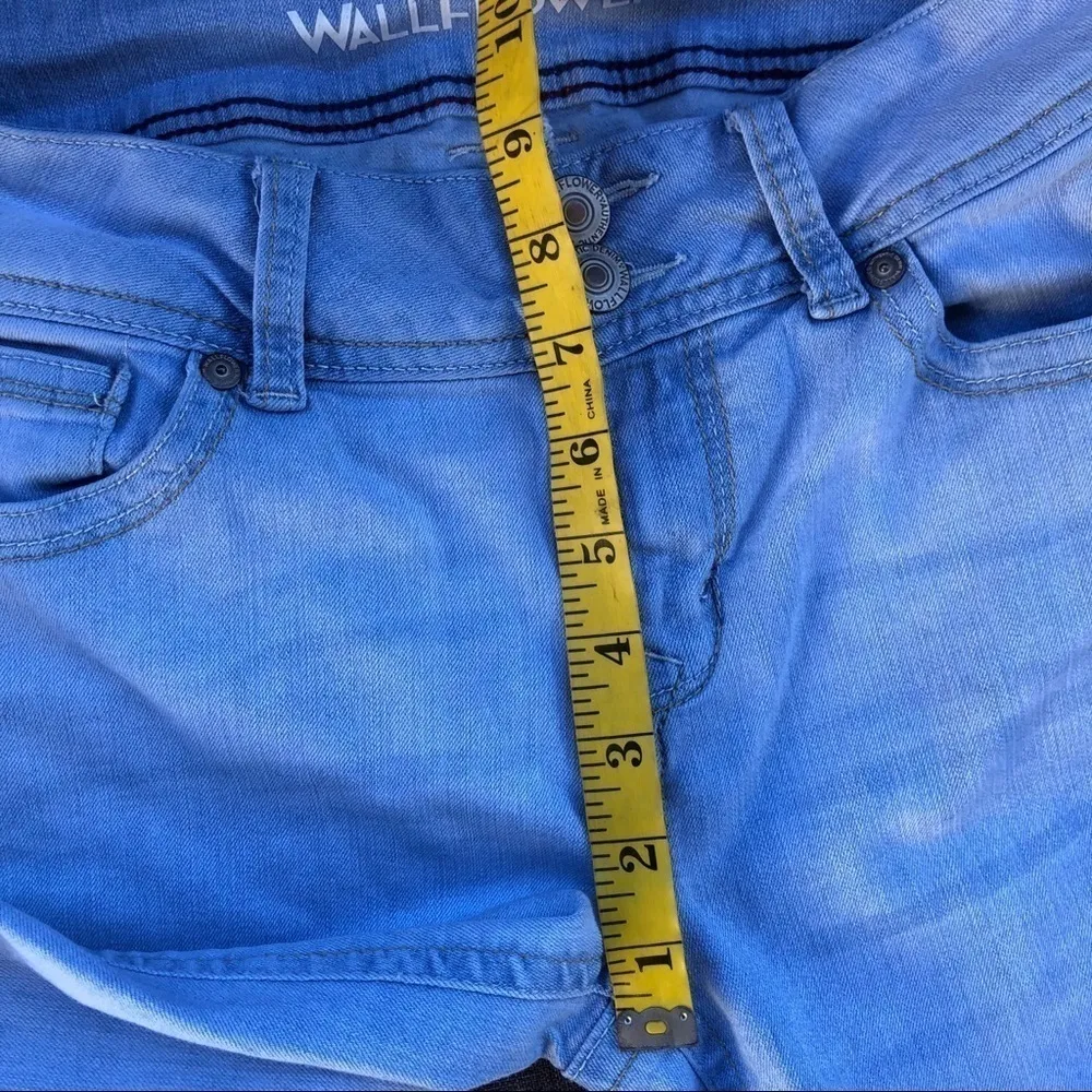 Wallflower Luscious curvy fit Size 7 - Image 10